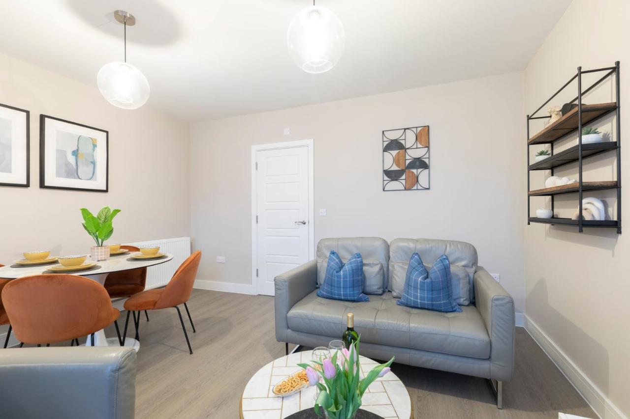 Elliot Oliver - Chic 2 Bedroom Town Centre Apartment Челтенхам Экстерьер фото